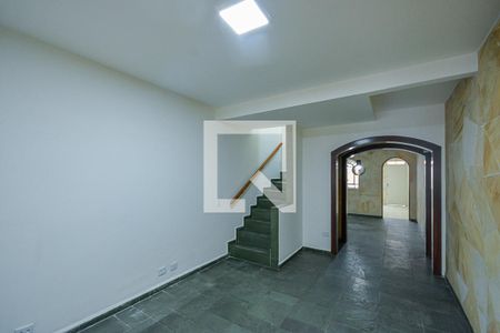 Sala de casa para alugar com 3 quartos, 120m² em Jardim Cristal, São Paulo