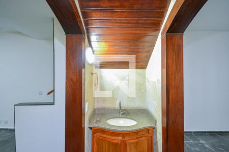 Sala de casa para alugar com 3 quartos, 120m² em Jardim Cristal, São Paulo