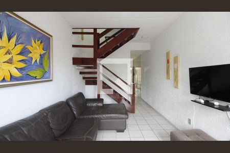 Casa de Condomínio para alugar com 2 quartos, 78m² em Ogiva, Cabo Frio