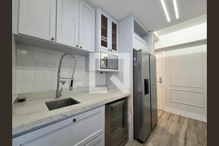 Cozinha de apartamento à venda com 2 quartos, 82m² em Vila Olímpia, São Paulo