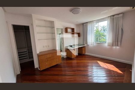 Casa à venda com 4 quartos, 715m² em Barra da Tijuca, Rio de Janeiro
