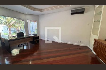 Casa à venda com 4 quartos, 715m² em Barra da Tijuca, Rio de Janeiro