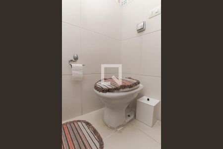 Banheiro da Suíte 1 de casa à venda com 2 quartos, 75m² em Vila Mazzei, São Paulo
