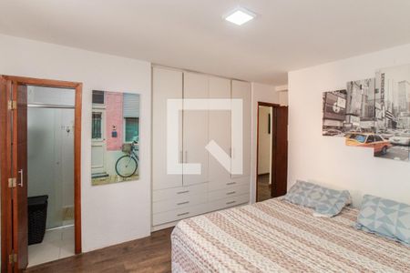 Suíte 1 de casa à venda com 2 quartos, 75m² em Vila Mazzei, São Paulo