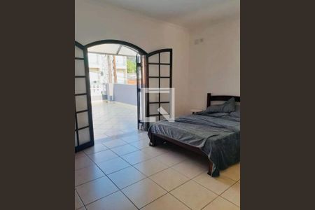 Casa à venda com 3 quartos, 204m² em Utinga, Santo André