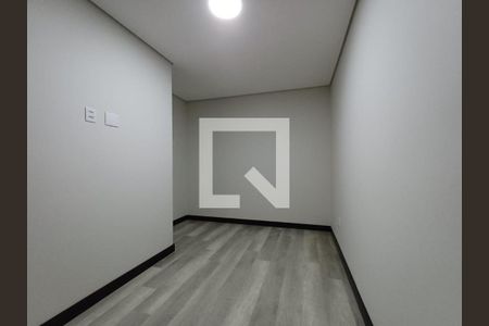 Casa à venda com 4 quartos, 230m² em Vila Carrão, São Paulo