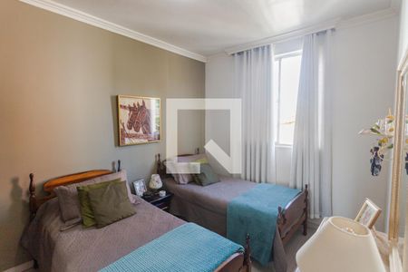 Quarto 2 de apartamento para alugar com 3 quartos, 65m² em Sagrada Família, Belo Horizonte