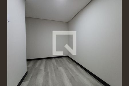 Casa à venda com 4 quartos, 230m² em Vila Carrão, São Paulo