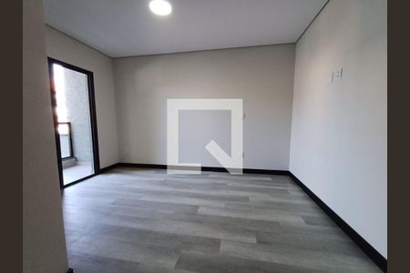 Casa à venda com 4 quartos, 230m² em Vila Carrão, São Paulo