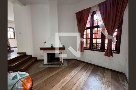 Casa à venda com 3 quartos, 268m² em Parque dos Passaros, São Bernardo do Campo