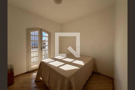 Casa à venda com 4 quartos, 392m² em Santa Terezinha, São Bernardo do Campo