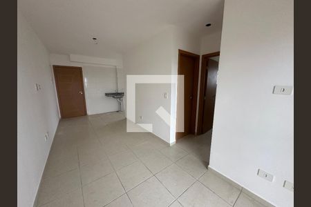 Sala de apartamento para alugar com 2 quartos, 46m² em Parque Sao Vicente, São Vicente