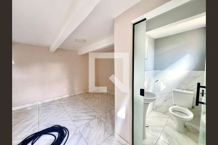 Quarto Suíte de casa para alugar com 4 quartos, 490m² em Glória, Belo Horizonte