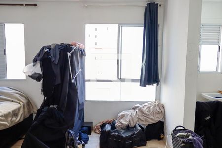 Sala/Quarto de apartamento à venda com 1 quarto, 27m² em Conceicao, Osasco