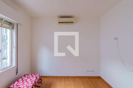 Suite de casa para alugar com 4 quartos, 240m² em Lapa, São Paulo