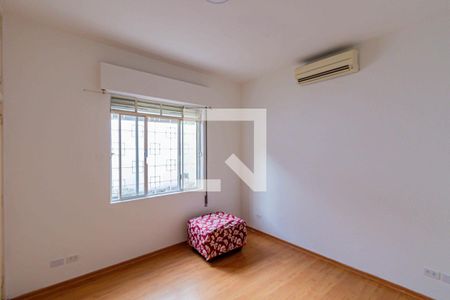 Suite de casa para alugar com 4 quartos, 240m² em Lapa, São Paulo