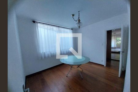 Casa para alugar com 3 quartos, 330m² em Vila Sonia, São Paulo