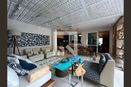 Casa à venda com 4 quartos, 366m² em Santo Amaro, São Paulo