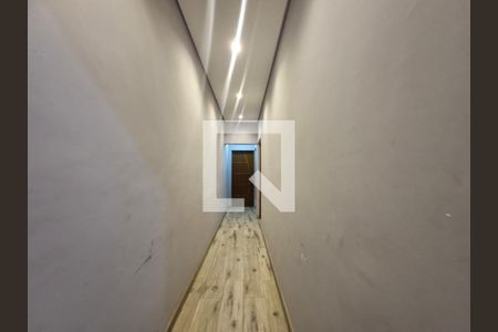 Corredor de casa para alugar com 4 quartos, 220m² em Vila Pomar, Mogi das Cruzes