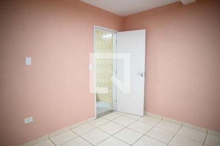 Quarto 2 de casa para alugar com 2 quartos, 52m² em Jardim Botucatu, São Paulo