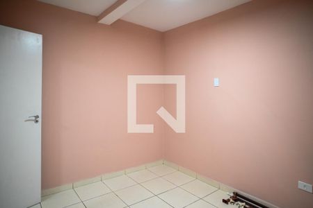 Quarto 2 de casa para alugar com 2 quartos, 52m² em Jardim Botucatu, São Paulo