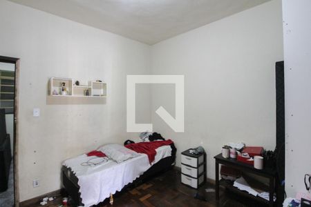 Sala de casa à venda com 2 quartos, 360m² em Santa Monica, Belo Horizonte