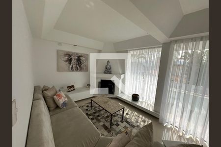 Sala de casa de condomínio para alugar com 4 quartos, 348m² em Residencial Tres (alphaville), Santana de Parnaíba