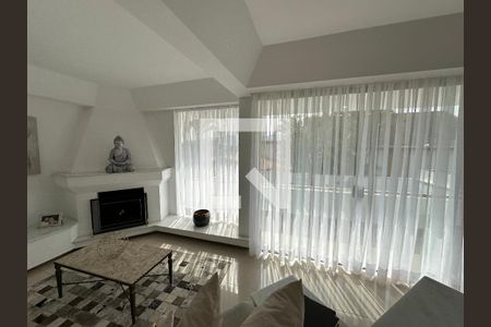 Sala de casa de condomínio para alugar com 4 quartos, 348m² em Residencial Tres (alphaville), Santana de Parnaíba