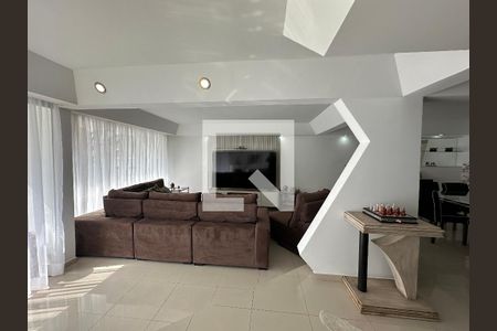 Sala de casa de condomínio para alugar com 4 quartos, 348m² em Residencial Tres (alphaville), Santana de Parnaíba