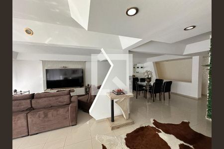 Sala de casa de condomínio para alugar com 4 quartos, 348m² em Residencial Tres (alphaville), Santana de Parnaíba