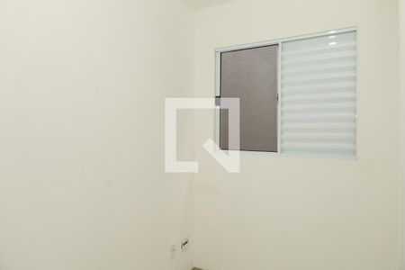 Quarto 1 de casa de condomínio para alugar com 2 quartos, 48m² em Jardim Robru, São Paulo