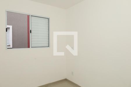 Quarto 2 de casa de condomínio para alugar com 2 quartos, 48m² em Jardim Robru, São Paulo