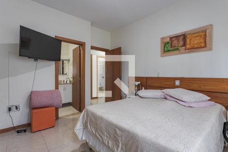 Suíte de casa à venda com 3 quartos, 204m² em Rubem Berta, Porto Alegre