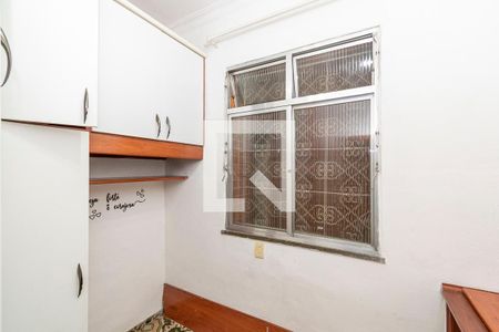 Quarto 2 de casa para alugar com 2 quartos, 112m² em Cordovil, Rio de Janeiro