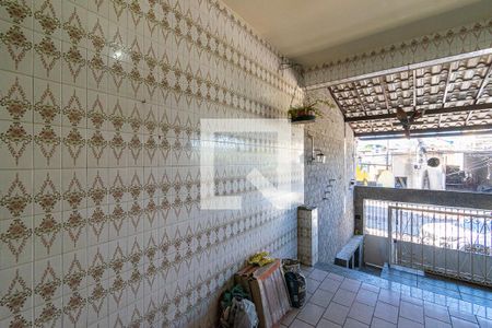 Vista da Sala de casa para alugar com 2 quartos, 112m² em Cordovil, Rio de Janeiro