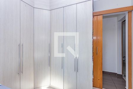 Quarto de apartamento à venda com 2 quartos, 62m² em Vila Gumercindo, São Paulo