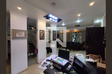 Sala  de casa à venda com 4 quartos, 389m² em Cursino, São Paulo