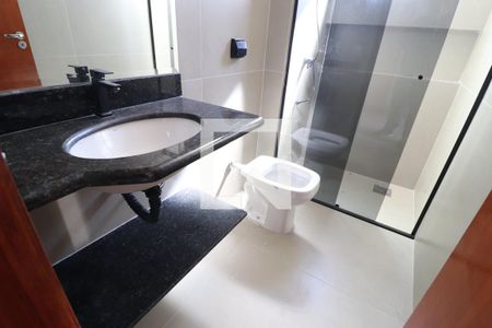 Banheiro do Quarto 1 de apartamento para alugar com 3 quartos, 142m² em Centro, Uberlândia
