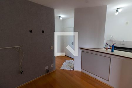 SALA de kitnet/studio para alugar com 1 quarto, 45m² em Centro, Campinas