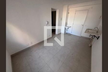 Sala/Cozinha de apartamento à venda com 2 quartos, 31m² em Parque Novo Mundo, São Paulo
