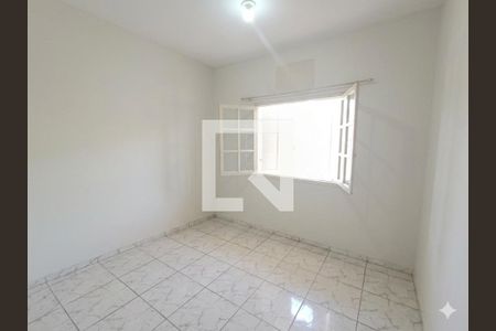 Quarto de casa de condomínio para alugar com 2 quartos, 70m² em Jardim Independencia, São Gonçalo
