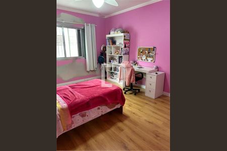Casa à venda com 3 quartos, 164m² em Vila Paiva, São Paulo