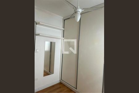Casa à venda com 3 quartos, 164m² em Vila Paiva, São Paulo