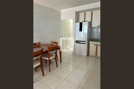 Casa à venda com 3 quartos, 164m² em Vila Paiva, São Paulo
