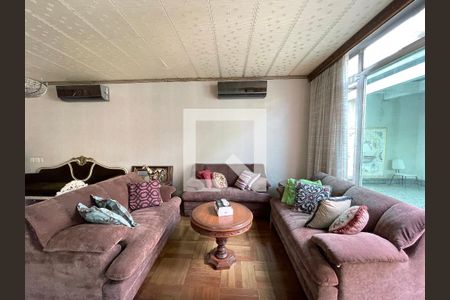 Sala de Estar de casa à venda com 4 quartos, 390m² em Vila Pirajussara, São Paulo
