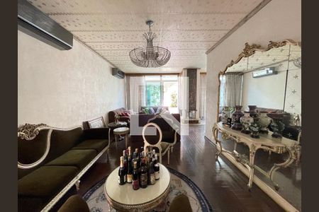 Sala de Estar de casa à venda com 4 quartos, 390m² em Vila Pirajussara, São Paulo