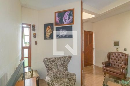 Sala de casa à venda com 3 quartos, 86m² em São José, Canoas