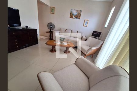 Casa à venda com 4 quartos, 143m² em Vila Romero, São Paulo
