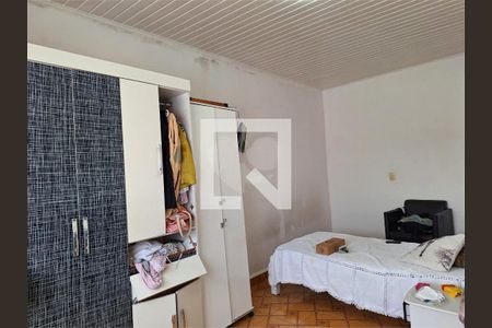 Casa à venda com 4 quartos, 143m² em Vila Romero, São Paulo