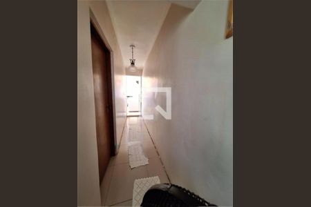 Casa à venda com 4 quartos, 143m² em Vila Romero, São Paulo